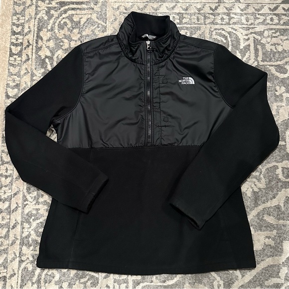 The North Face Jackets & Blazers - The North Face Women's 200 WT Tundra 1/4 Zip Pullover Fleece Jacket, XL